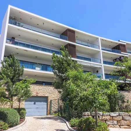 Apartment Mc Suites With Pool And Sea View