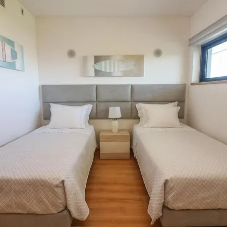 Mc Suites With Pool And Sea View Lagos