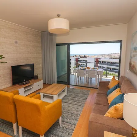 Apartment Mc Suites With Pool And Sea View Lagos