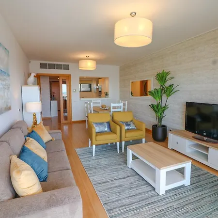Apartment Mc Suites With Pool And Sea View