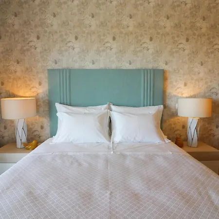 Mc Suites With Pool And Sea View * Lagos